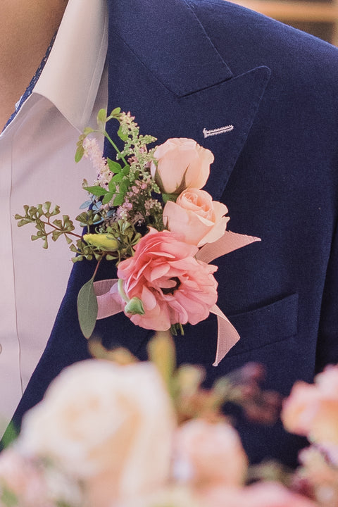 Garden-style Groom & Groomsmen Boutonniere