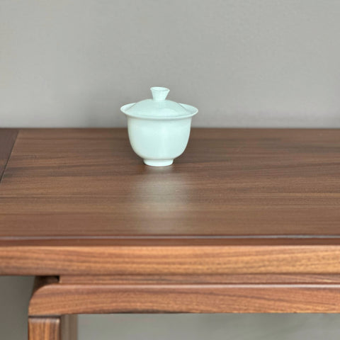 Lunar Gaiwan