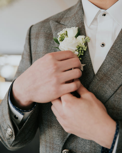 Traditional-style Groom & Groomsmen Boutonniere