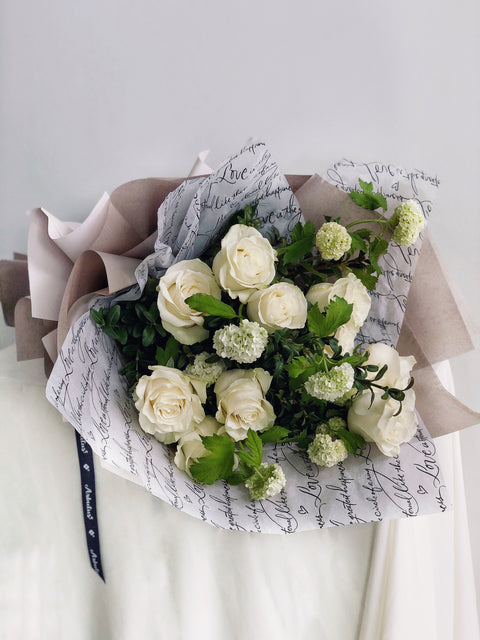 Dozen White Rose Bouquet