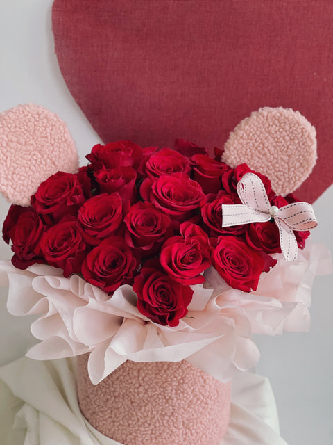 Cuddly Rose Hatbox