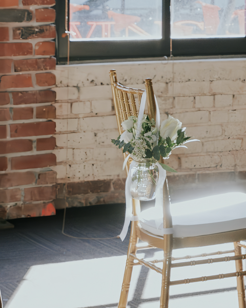 Traditional-Style Mason Jar Pew Hanger