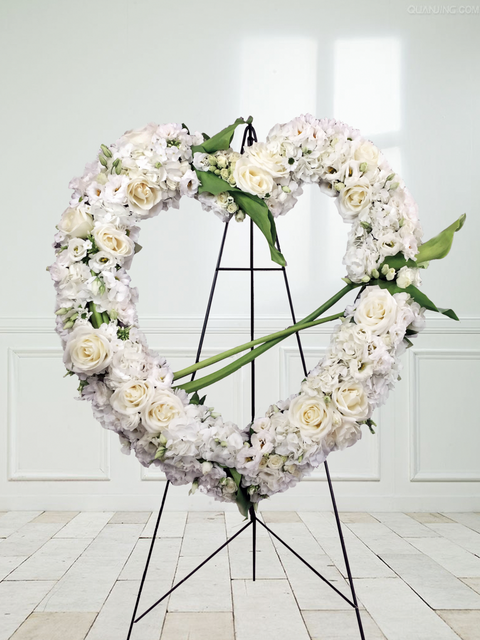 ER-6 Monocolour Heart-shaped Wreath