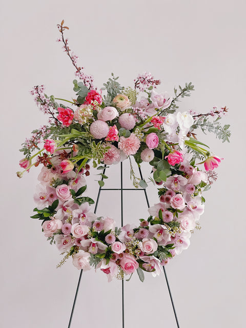 ER-5 Premium Wreath with Crown