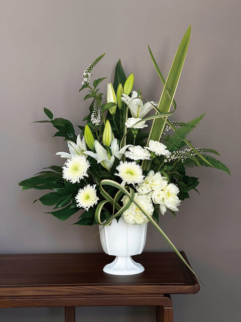 UA-5 Petite Modern Urn Arrangement